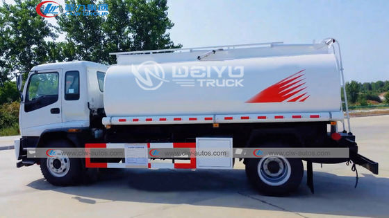 Isuzu FTR 12m3 Oil Transport Fuel Tanker Truck For Southeast Asia South America Market