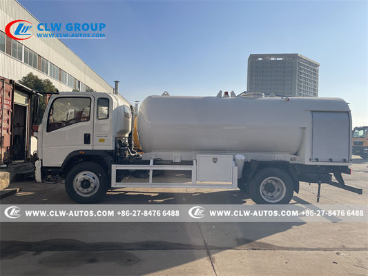 8000L 4T HOWO 4x2 LPG Gas Bobtail Tanker Truck With Dispenser