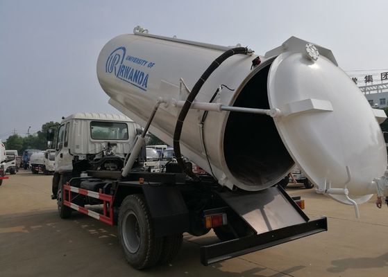 Sanitation Sewage Cleaning Truck , Vacuum Sewage Suction Truck Easy Operation