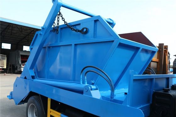 Mobile Dongfeng 4 Cbm Waste Removal Trucks 6 Wheel With Hydraulic Control Loading