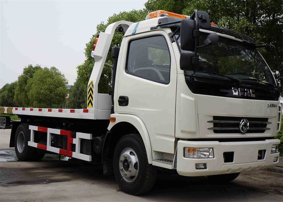 Emergency Tow Truck Wrecker Flatbed DONGFENG 4 Tons 5.6 Meters 120hp Car Carrier