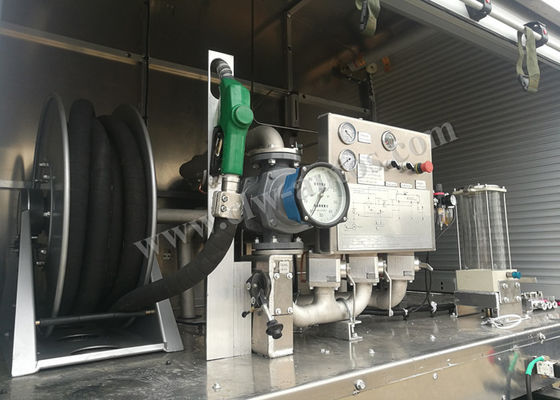 Helicopter Refueling Fuel Oil Delivery Truck , 5CBM Gasoline Tanker Truck