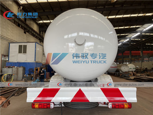 Sinotruk HOWO 336HP 20000L Q345R LPG Bullet Truck