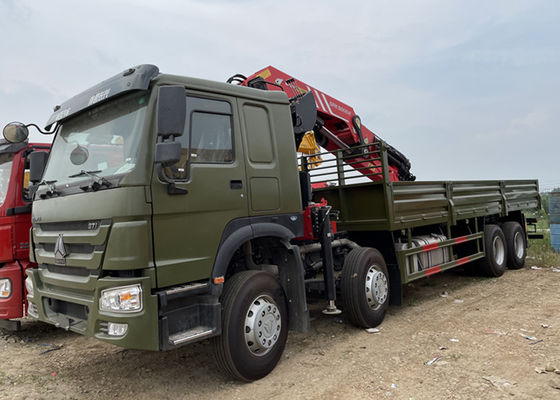 Sinotruk HOWO 8x4 12 Wheeler 40T Cargo Lorry With XCMG Telescopic Knuckle Crane