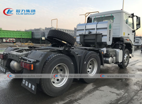 HOWO / HOHAN 6x4 420HP RHD Tractor Head Truck With Auxiliary 1000L Oil Tank