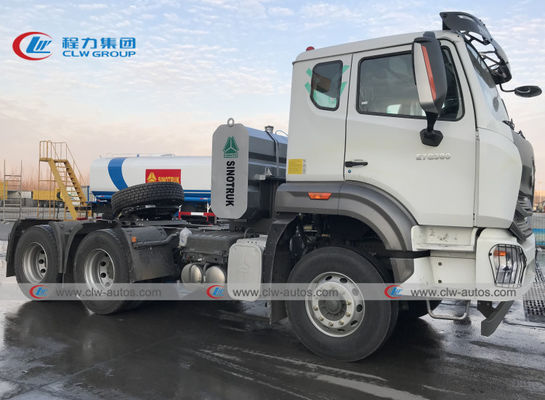 HOWO / HOHAN 6x4 420HP RHD Tractor Head Truck With Auxiliary 1000L Oil Tank